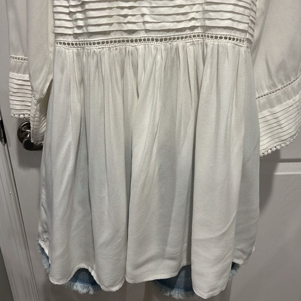 Karen Kane white crochet trim 3/4 sleeve top size large - Picture 6 of 8